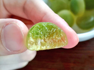 中評価】セブン＆アイ セブンプレミアム グミまる シャインマスカット