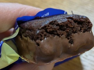 「ブルボン ミニ濃厚チョコブラウニー 袋128g」のクチコミ画像 by ちょこコーヒーさん