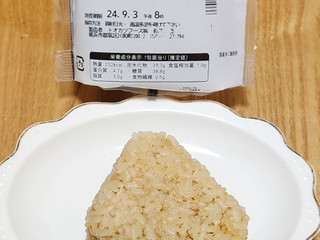 「ファミリーマート 生姜ごはん ツナからし醤油おむすび」のクチコミ画像 by みにぃ321321さん