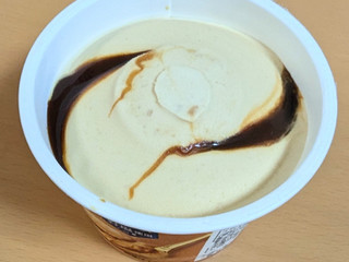 「不二家 LOOKプレミアム 塩キャラメルアイス」のクチコミ画像 by はるなつひさん