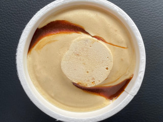 「不二家 LOOKプレミアム 塩キャラメルアイス」のクチコミ画像 by パン太郎さん