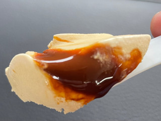 「不二家 LOOKプレミアム 塩キャラメルアイス」のクチコミ画像 by パン太郎さん