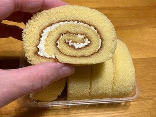 中評価】「ヤマザキ 5つに切ったロールケーキ バニ