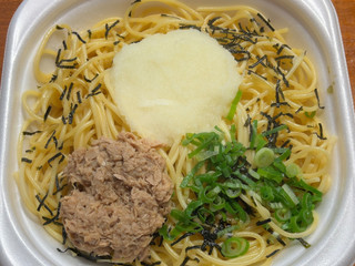 「セブン-イレブン ツナと大根おろしの和風パスタ」のクチコミ画像 by 骨なしスケルトンさん