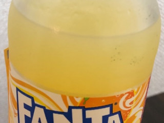 「コカ・コーラ ファンタ ヨーグルラッシュ マーブルオレンジ ペット380ml」のクチコミ画像 by パン大好きさん