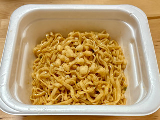 【デニム10】マルちゃん、汁なし煮干しうどん 108g デニム様専用10】マルちゃん、汁なし煮干しうどん 108g