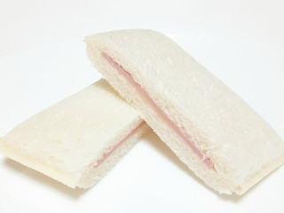 「ヤマザキ ランチパック ハム＆マヨネーズ 袋2個」のクチコミ画像 by つなさん