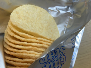 「YBC チップスター 海の精 焼き塩使用 しお味 45g」のクチコミ画像 by なでしこ5296さん