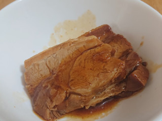 「ローソン なすび亭監修 豚の角煮」のクチコミ画像 by ナミビアさん