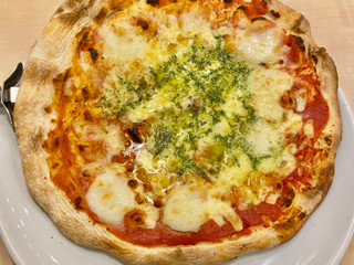 「ガスト マルゲリータピザ」のクチコミ画像 by ぱぴぴさん