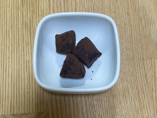 「無印良品 カカオトリュフ フィジーキャンディ 袋100g」のクチコミ画像 by ころすけ2さん