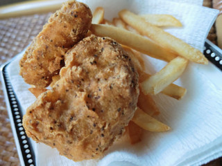 「マクドナルド スパイシーチキンマックナゲット 黒胡椒ガーリック」のクチコミ画像 by taaさん