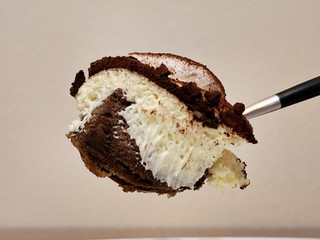 「阪神製菓 神戸スゥィーツ ガナッシュチョコティラミス」のクチコミ画像 by フローライトさん