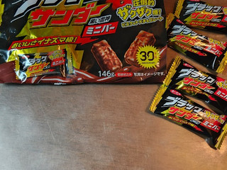 「有楽製菓 ブラックサンダー 袋1本」のクチコミ画像 by レイコアラさん