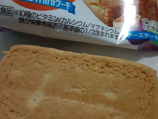 「江崎グリコ バランスオン miniケーキ チーズケーキ 袋23g」のクチコミ画像 by もこもこもっちさん