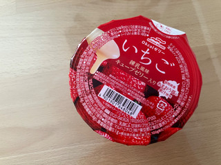 中評価】マルハニチロ 0kcalゼリー いちご 練乳風味