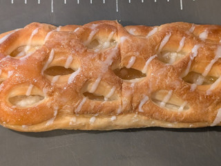 中評価】YKベーキング スイートアップルデニッシュの感想・クチコミ