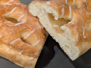 中評価】YKベーキング スイートアップルデニッシュの感想・クチコミ