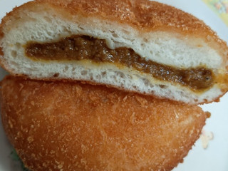 「セブン-イレブン お店で揚げたカレーパン」のクチコミ画像 by minorinさん