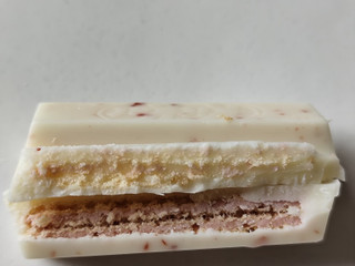 「ネスレ キットカット いちごのショートケーキ味 10枚」のクチコミ画像 by レビュアーさん