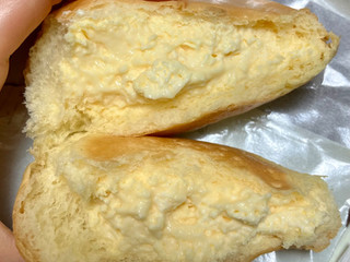 「八天堂 くりーむパン カスタード 袋1個」のクチコミ画像 by シアンさん