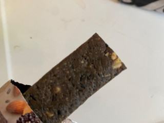 中評価】大塚製薬 SOYJOY 黒ゴマの感想・クチコミ・商品 中評価】大塚製薬 SOYJOY 黒ゴマの感想・クチコミ・商品