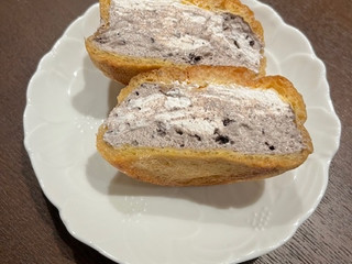 「オランジェ ひかえめに言ってクリーム多めのシュークリーム クッキー＆クリーム 袋1個」のクチコミ画像 by chan-manaさん