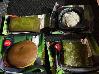 「ファミリーマート ファミマルSweets 上林春松本店監修 抹茶豆大福」のクチコミ画像 by ふわもちたまごさん