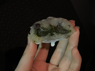 「ファミリーマート ファミマルSweets 上林春松本店監修 抹茶豆大福」のクチコミ画像 by ふわもちたまごさん