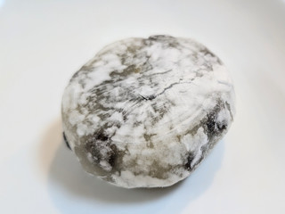 「ファミリーマート ファミマルSweets 上林春松本店監修 抹茶豆大福」のクチコミ画像 by はるなつひさん