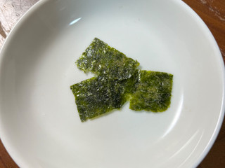 「ニコニコのり 妖精の小腹満たし おやつのり 甘しお味 5g」のクチコミ画像 by ピンクのぷーさんさん