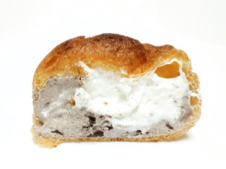 「オランジェ ひかえめに言ってクリーム多めのシュークリーム クッキー＆クリーム 袋1個」のクチコミ画像 by つなさん