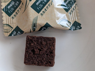 「明治 チョコレート効果 カカオクランチ 大袋 袋180g」のクチコミ画像 by まめぱんださん