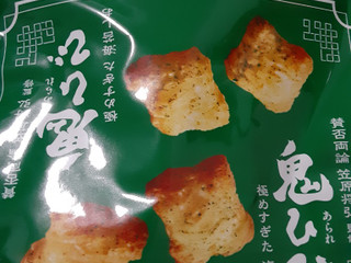 中評価】岩塚製菓 鬼ひび 海苔しおの感想・クチコミ・商品情報【もぐナビ】