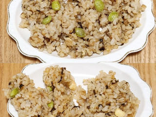 「ニューデイズ もちもちもち麦！枝豆塩昆布チーズおにぎり」のクチコミ画像 by みにぃ321321さん