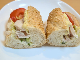 ろーるサンド ローソン ROLLサンド ローストチキン（ローソン）クチコミ1件