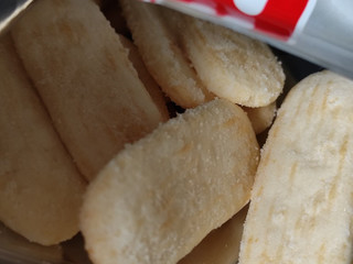 「亀田製菓 ハッピーターン 粉雪ホワイト 袋71g」のクチコミ画像 by レビュアーさん