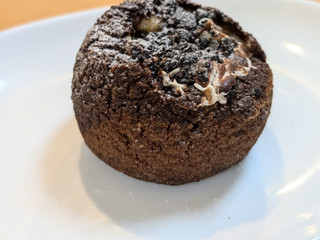 「ローソン Uchi Cafe’ クッキー＆クリームシュー」のクチコミ画像 by はるなつひさん
