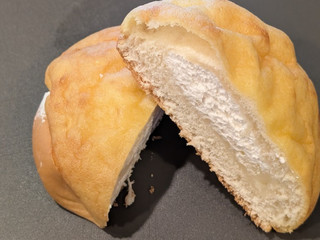 クリームパン 直送】 飲めちゃうクリームパン｜nihonchokuhan(日本直販)通販サイト