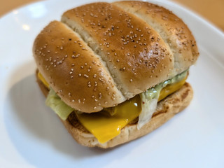「マクドナルド チーズアボカドマヨシュリンプ」のクチコミ画像 by はるなつひさん