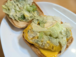 「マクドナルド チーズアボカドマヨシュリンプ」のクチコミ画像 by はるなつひさん