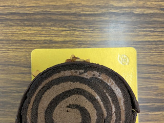 「ファミリーマート ファミマルSweets 濃厚ショコラロール」のクチコミ画像 by 甘味かんみさん