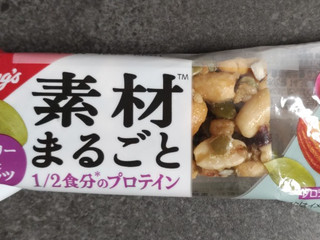 「ケロッグ 素材まるごと プロテインバー ベリー＆ナッツ 袋1本」のクチコミ画像 by ぎんなんさん