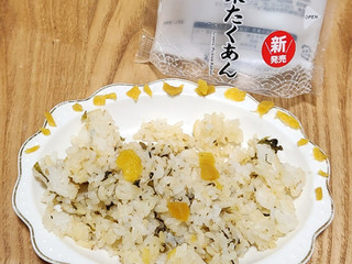 「ファミリーマート 高菜たくあんおむすび」のクチコミ画像 by みにぃ321321さん