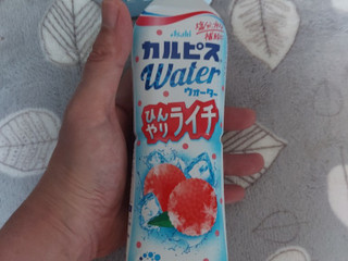 中評価】アサヒ カルピスウォーター ひんやりライチの感想・クチコミ