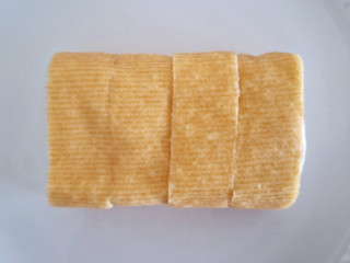 「セブン＆アイ セブンプレミアム もちもち食感のくるくるミルクレープ」のクチコミ画像 by フローライトさん