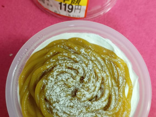 「モンテール 小さな洋菓子店 焼プリン モンブラン 1個」のクチコミ画像 by minorinさん