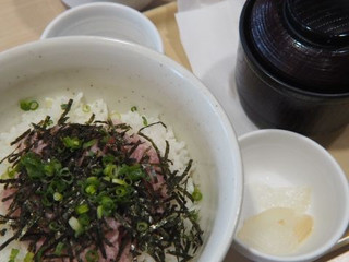 「ガスト ねぎとろ丼 味噌汁・漬物付き」のクチコミ画像 by taktak99さん