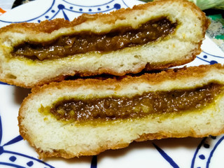 「セブン-イレブン お店で揚げたカレーパン」のクチコミ画像 by おうちーママさん