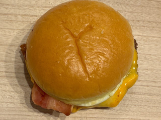 「マクドナルド とろ旨すき焼き月見」のクチコミ画像 by パン太郎さん